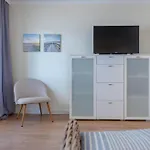 O'Live Ju דירה *